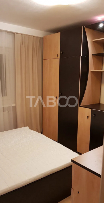 Apartament decomandat mobilat utilat 3 camere 76 mpu balcon 4 mp
