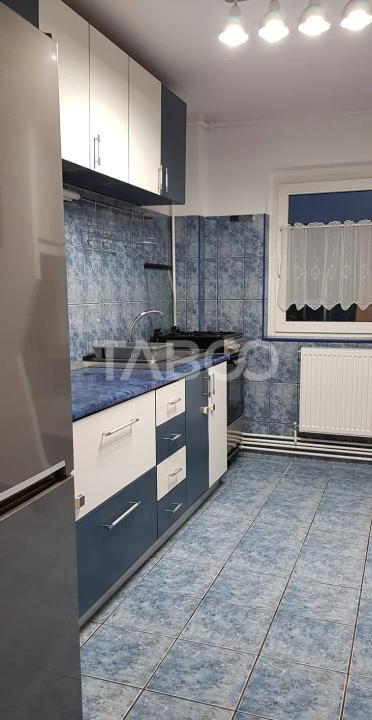 Apartament decomandat mobilat utilat 3 camere 76 mpu balcon 4 mp
