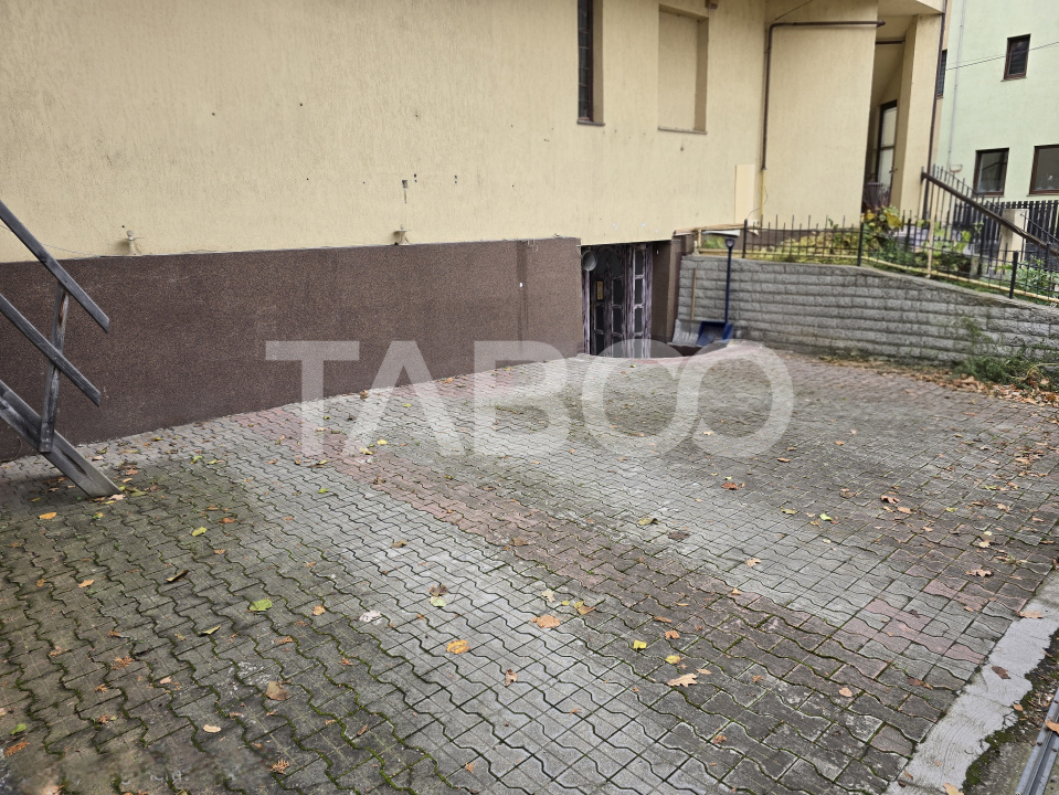 Apartament decomandat pretabil birouri 127 utili in zona Central Sibiu