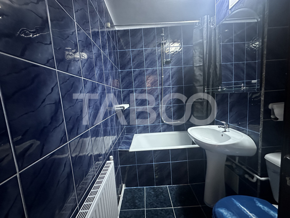 Apartament decomandat renovat etaj 2 zona Mihai Viteazul