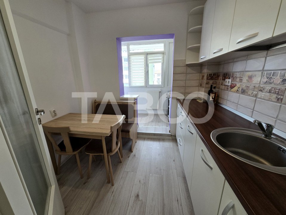 Apartament decomandat renovat mobilat balcon logie Rahovei Sibiu