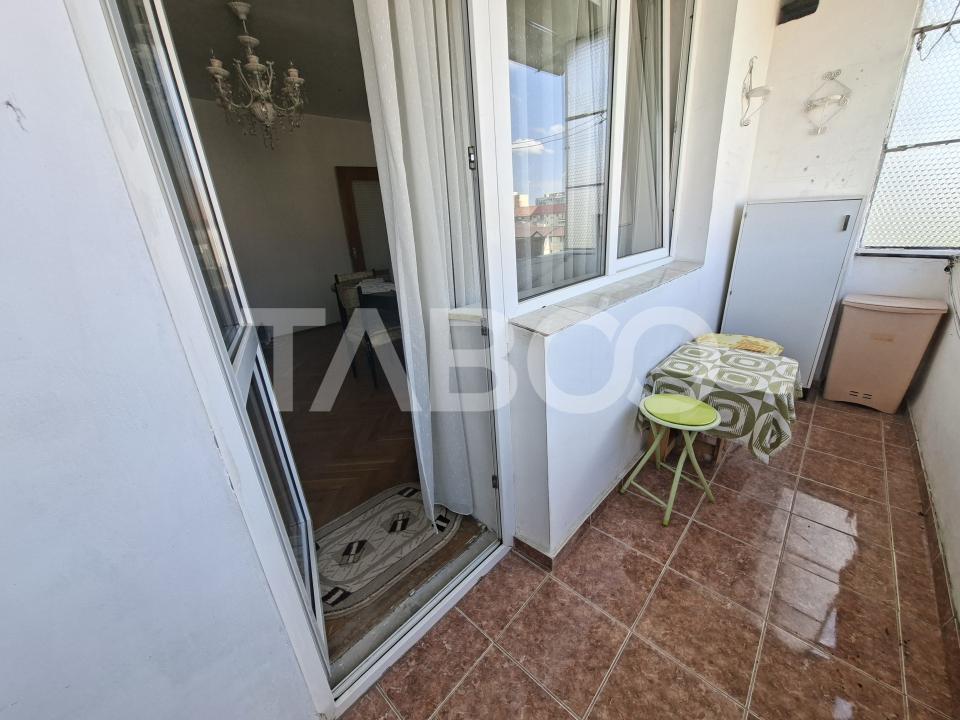 Apartament decomandat vanzare3 camere 66 mpu pivnita Mihai Viteazul