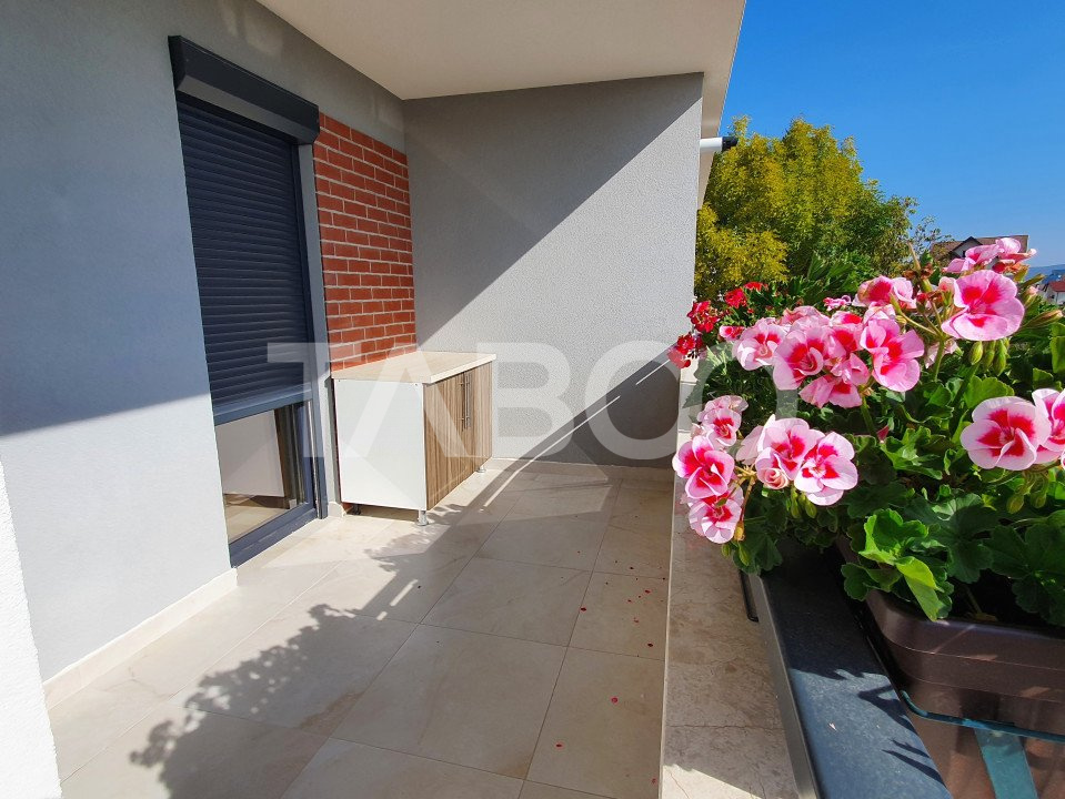 Apartament etaj 1 cu 2 camere balcon lift parcare boxa Turnisor Sibiu
