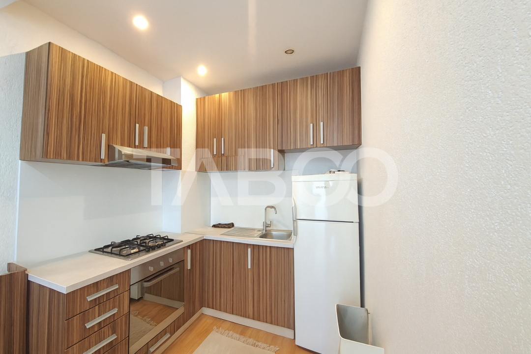 Apartament etaj 1 in zona Calea Poplacii 3 camere si balcon