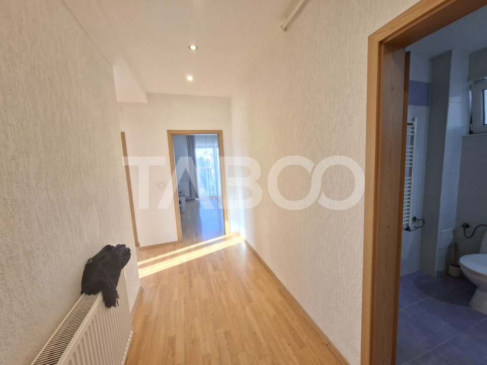 Apartament etaj 1 in zona Calea Poplacii 3 camere si balcon