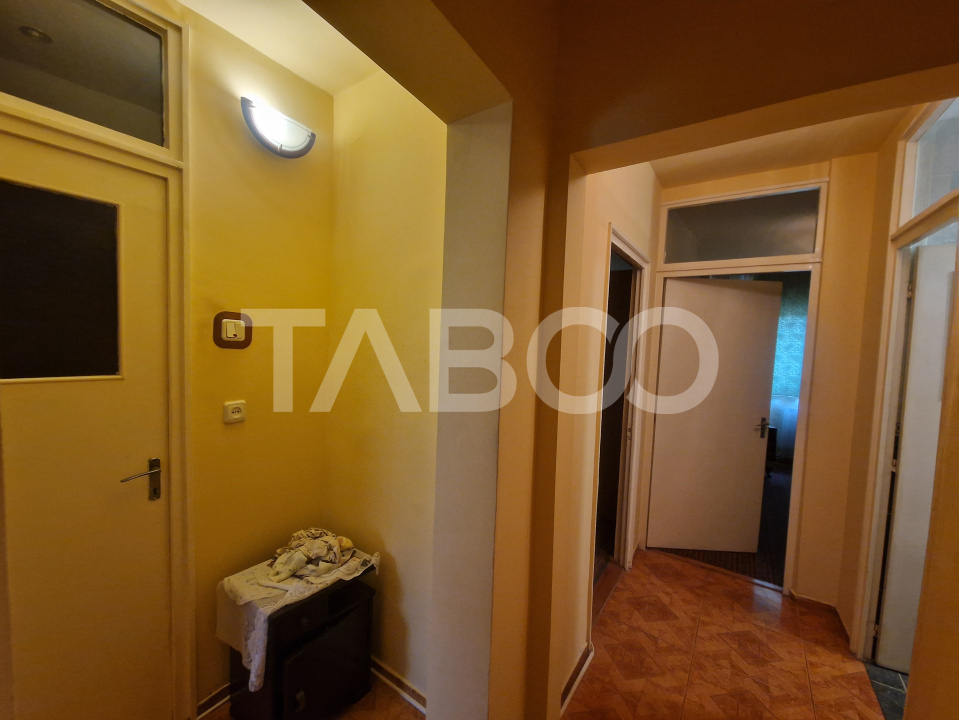 Apartament ETAJ 2 cu 4 camere 2 bai 85 mp zona centrala Sibiu