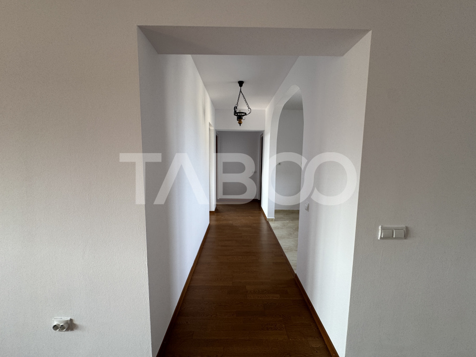 Apartament etaj 2 decomandat 3 camere balcon 69 mpu Selimbar Sibiu
