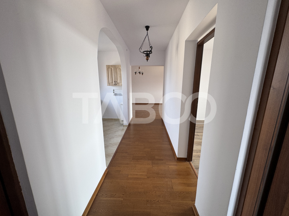 Apartament etaj 2 decomandat 3 camere balcon 69 mpu Selimbar Sibiu