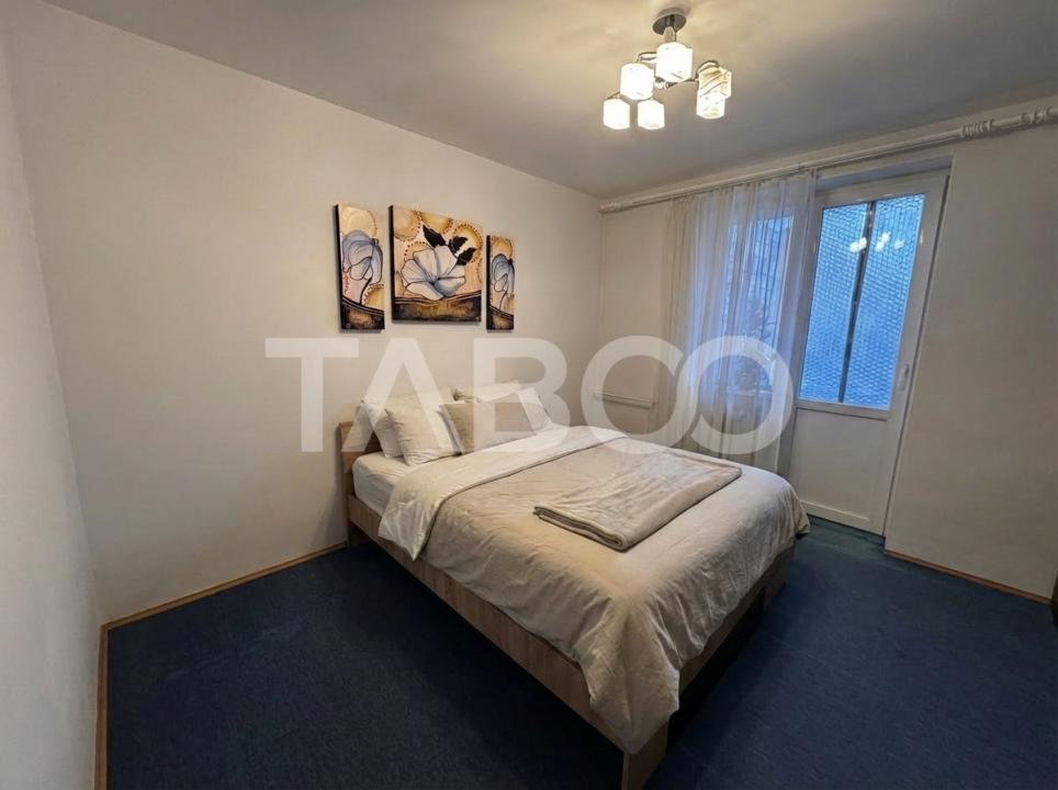 Apartament etaj 3 decomandat cu 3 camere 66 mpu pivnita Mihai Viteazul