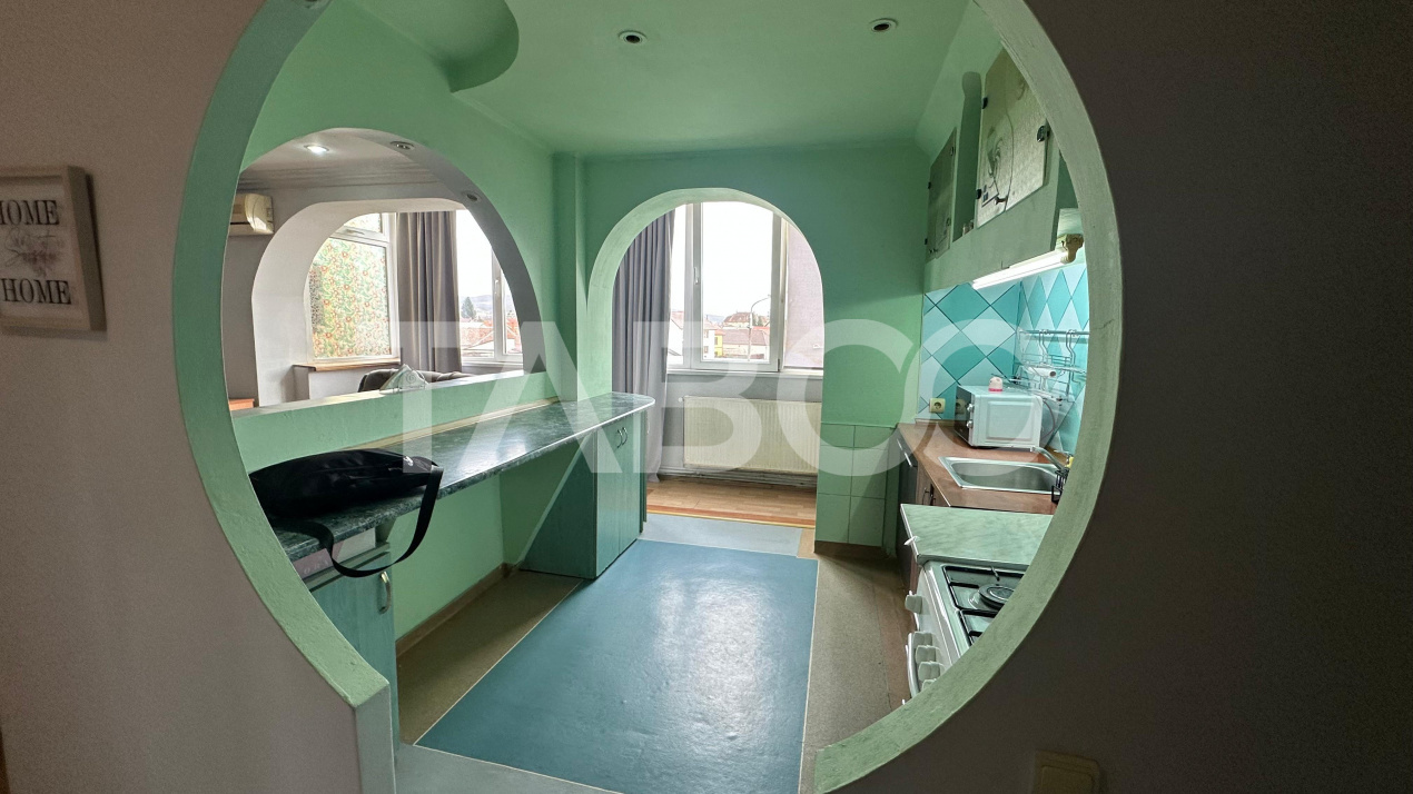 Apartament etaj intermediar 3 camere 2 balcoane zona Terezian Sibiu