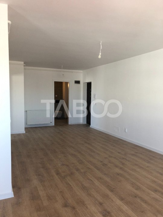 Apartament ETAJ INTERMEDIAR 3 camere 66 mpu balcon zona Doamna Stanca