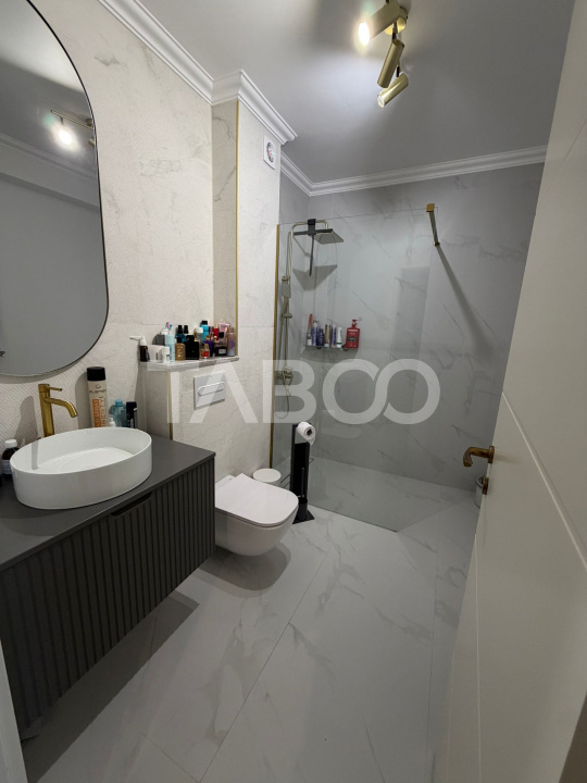 Apartament etaj intermediar la cheie premium balcon parcare privata 