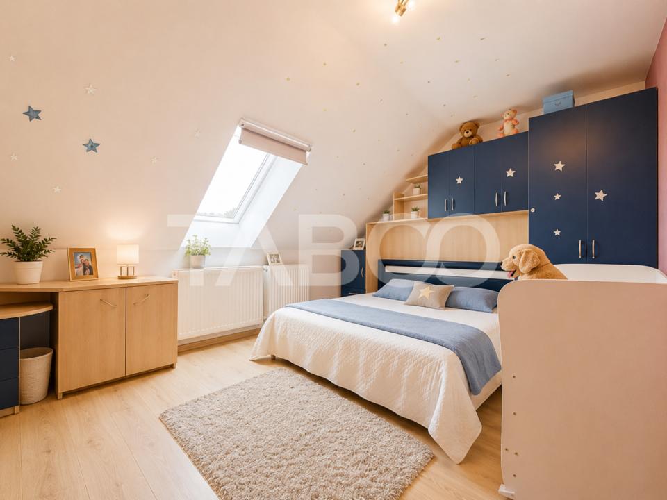 Apartament foarte spatios 3 camere balcon zona Cedonia intabulat