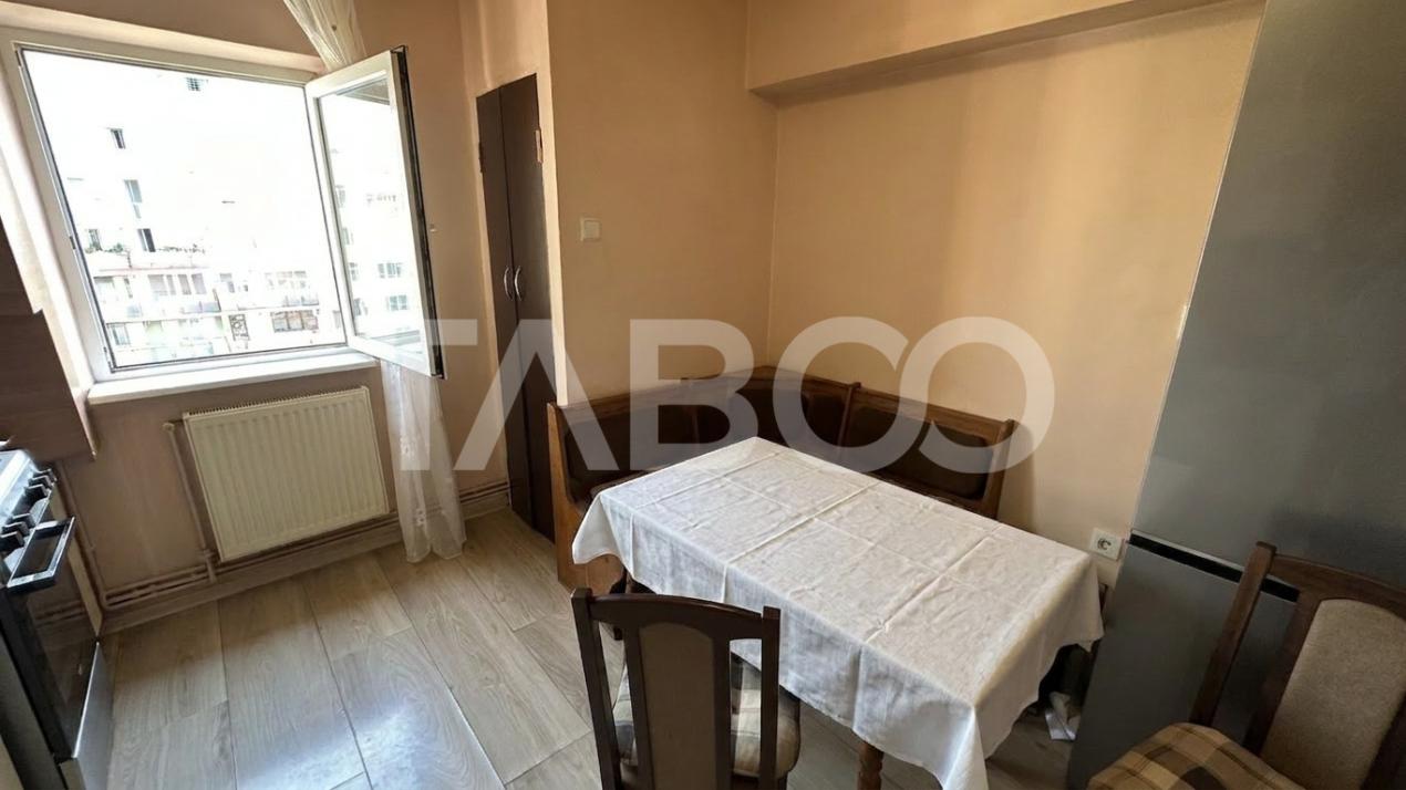 Apartament in bloc cu lift 4 camere 2 bai pivnita Mihai Viteazul Sibiu