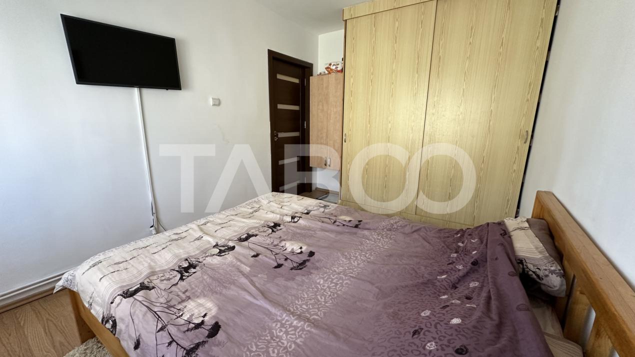Apartament in bloc cu lift 4 camere 2 bai pivnita Mihai Viteazul Sibiu