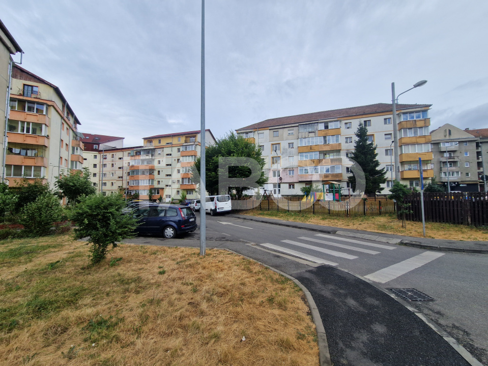 Apartament intabulat 3 camere 65 mp cu balcon zona linistita