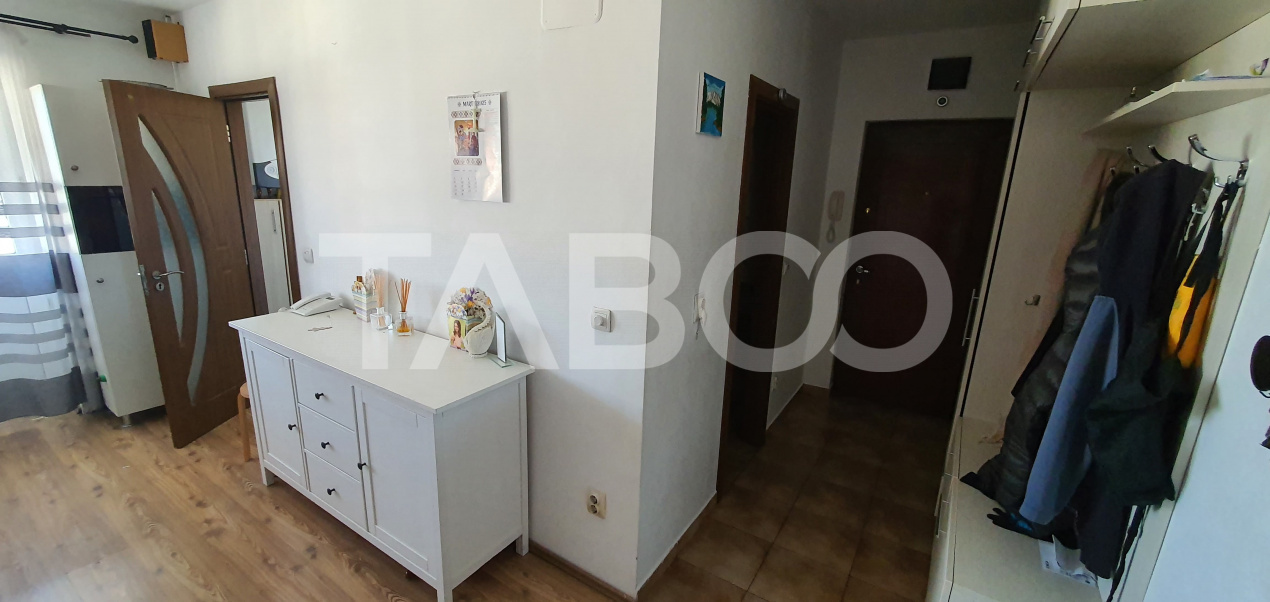 Apartament intabulat 3 camere 65 mp cu balcon zona linistita
