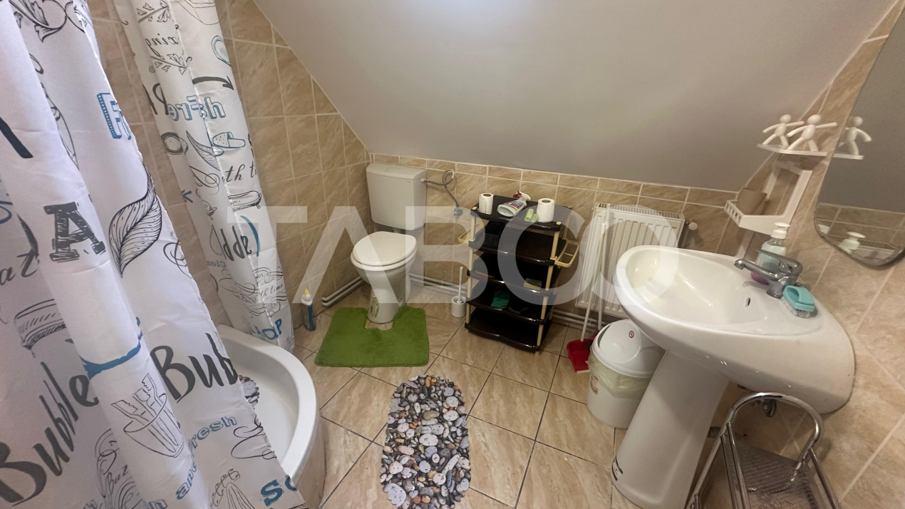 Apartament la casa 100mpu acces curte taxe incluse Poplaca sibiu 