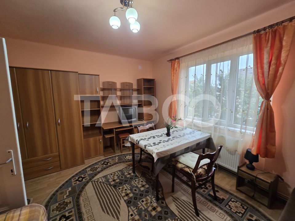 Apartament la casa  2 camere 70 mpu utili etaj 1 zona Calea Dumbravii
