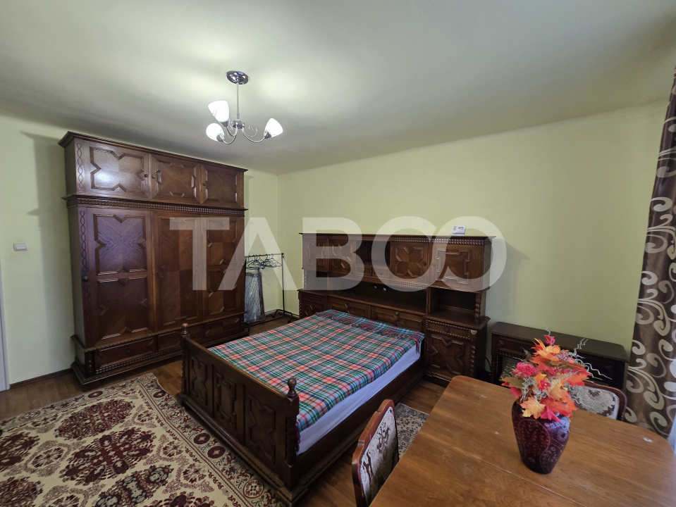 Apartament la casa  2 camere 70 mpu utili etaj 1 zona Calea Dumbravii