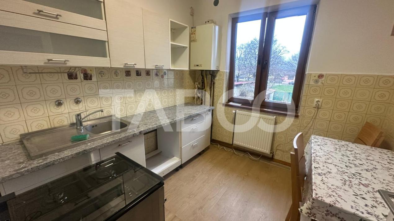 Apartament la casa 3 camere 105 mpu cu curte zona Tiglari Sibiu 