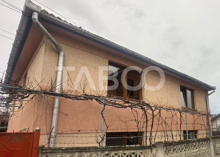 Apartament la casa 3 camere 105 mpu cu curte  zona Tiglari Sibiu 