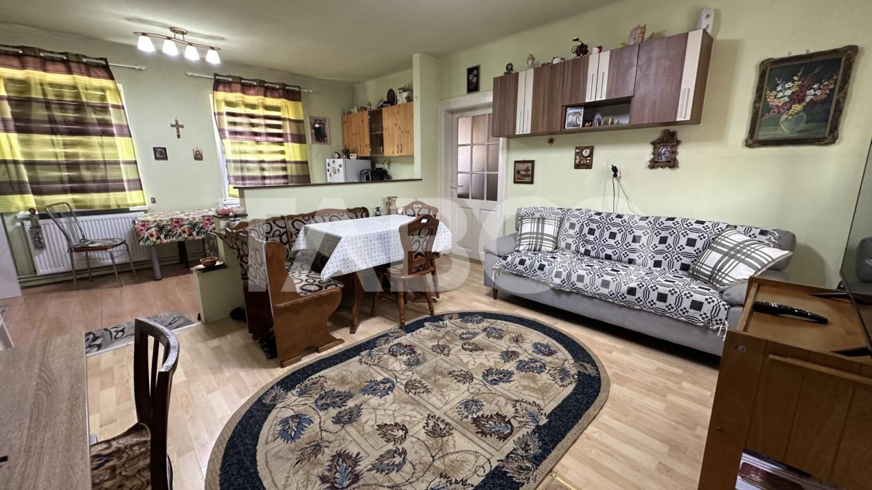 Apartament la casa 76 mpu pivnita etaj 1 la 2 minute de centru Sibiu 