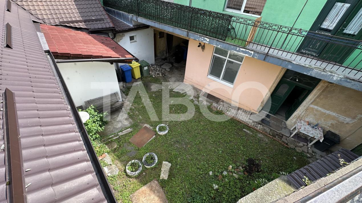 Apartament la casa 76 mpu pivnita si pod etaj 1 zona Terezian Sibiu 