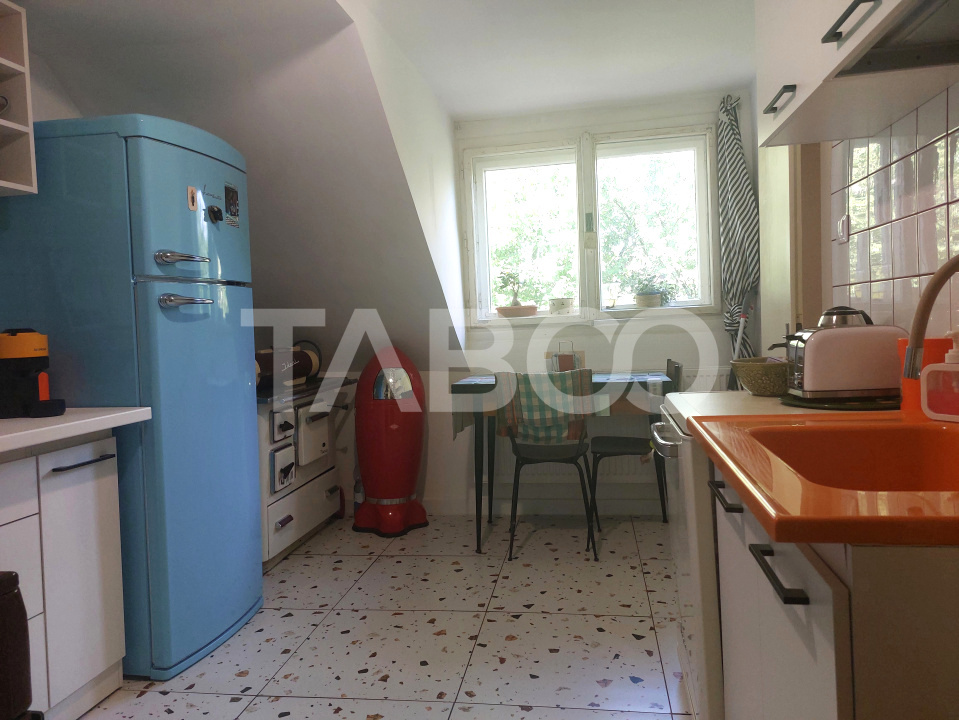 Apartament la casa 82 mp 3 camere gradina 400 mp doar 1 vecin Cisnadie