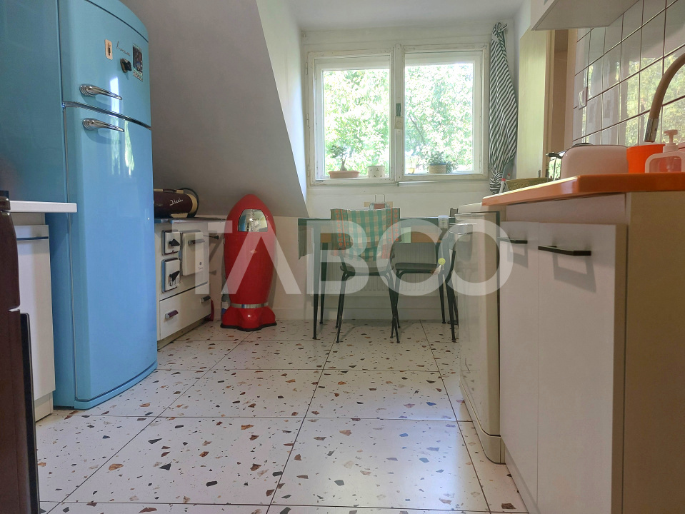 Apartament la casa 82 mp 3 camere gradina 400 mp doar 1 vecin Cisnadie