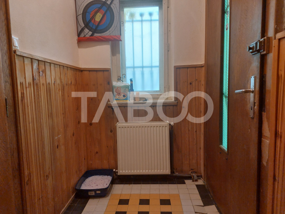 Apartament la casa 82 mp 3 camere gradina 400 mp doar 1 vecin Cisnadie