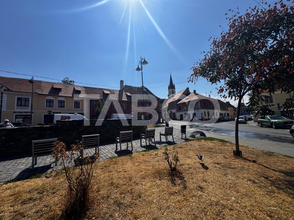 Apartament la casa cu 3 camere si garaj propriu Orasul de Jos Sibiu
