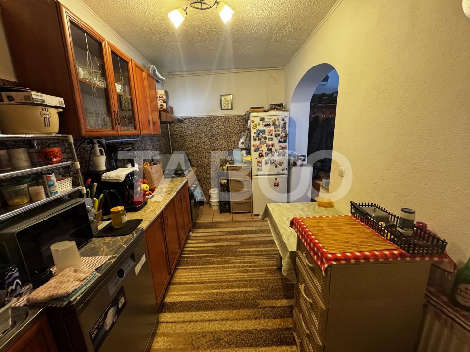 Apartament la casa cu 3 camere si garaj propriu Orasul de Jos Sibiu