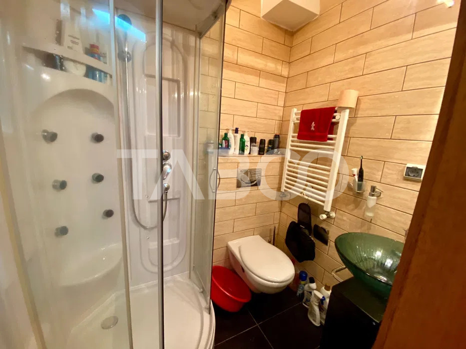 Apartament la casa cu garaj si terasa  - Calea Poplacii Sibiu