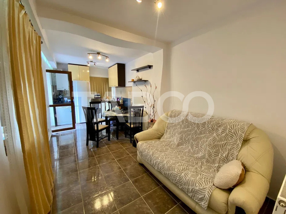 Apartament la casa cu garaj si terasa  - Calea Poplacii Sibiu