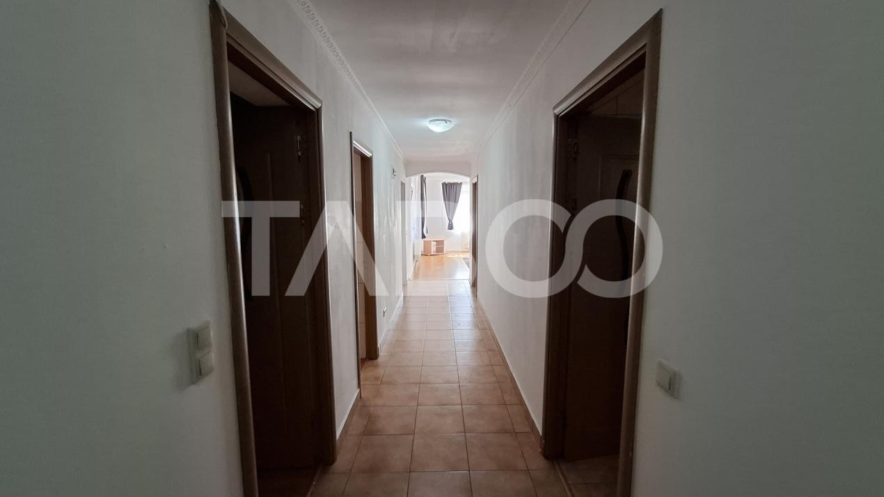 Apartament la casa de inchiriat 3 camere 78 mp terasa Piata Cluj Sibiu