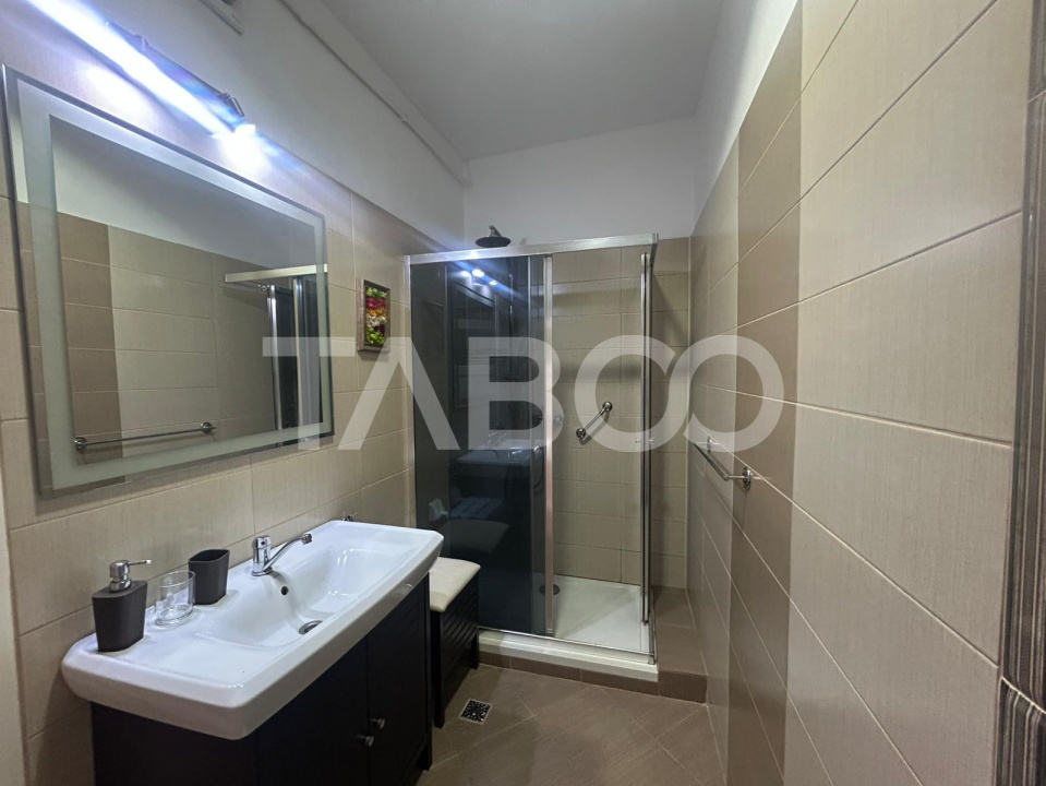 Apartament la casa de inchiriat in zona Parcul Sub Arini cu balcon 