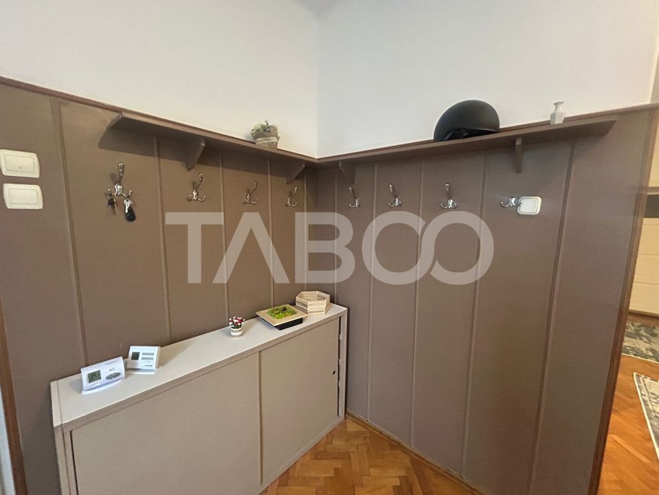 Apartament la casa de inchiriat in zona Parcul Sub Arini cu balcon 