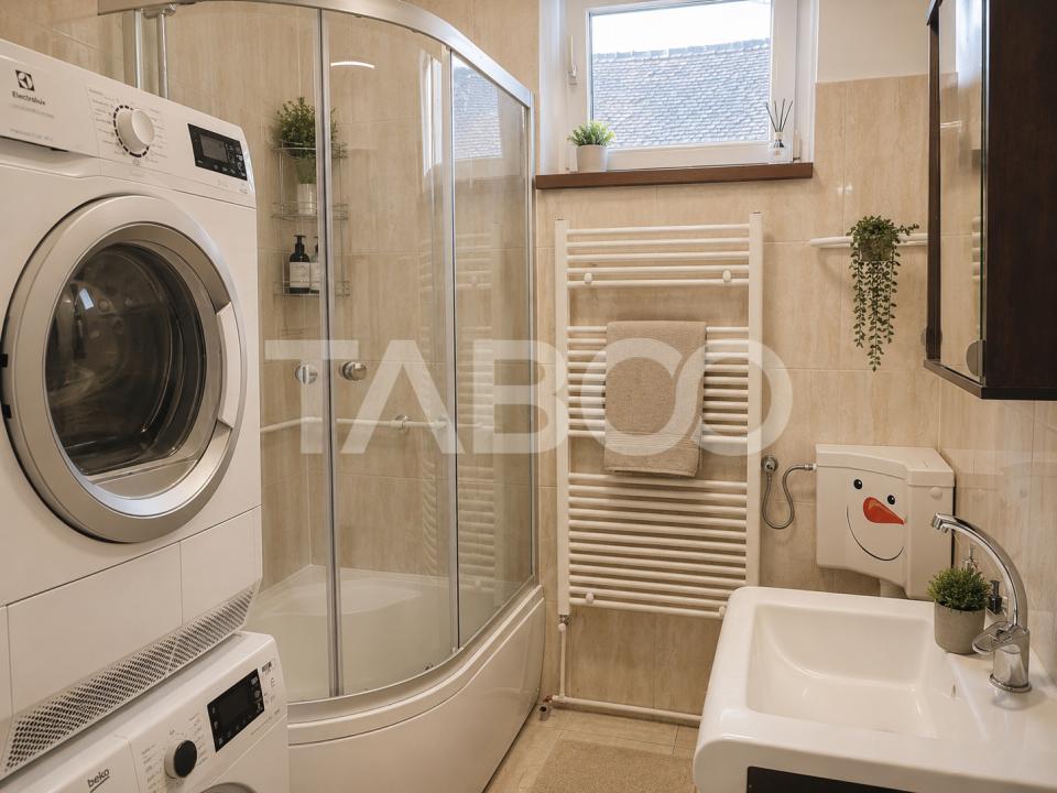Apartament la casa de vanzare 2 camere - curte comuna cu 3 vecini