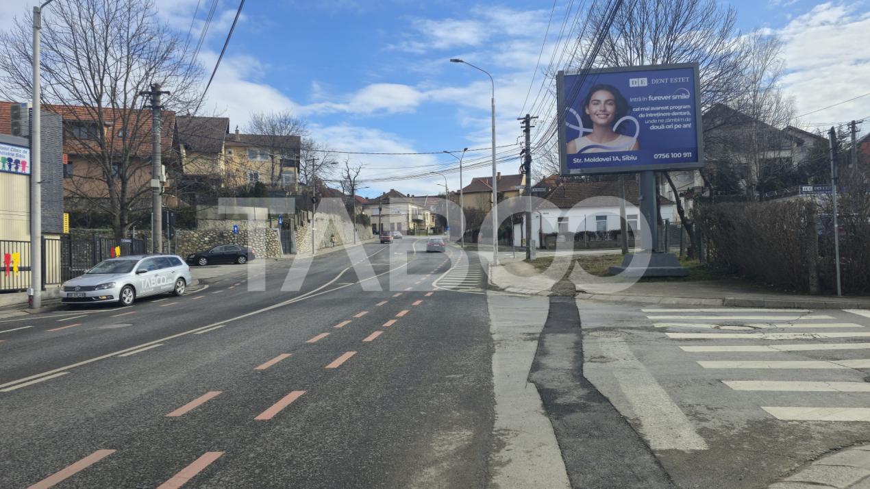 Apartament la casa de vanzare 3 camere gradina proprie zona Centrala