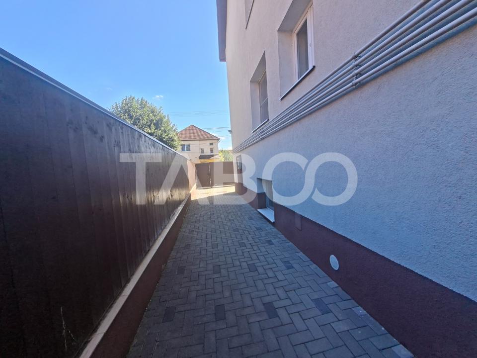 Apartament la casa de vanzare langa Sub Arini- 3 camere si gradina