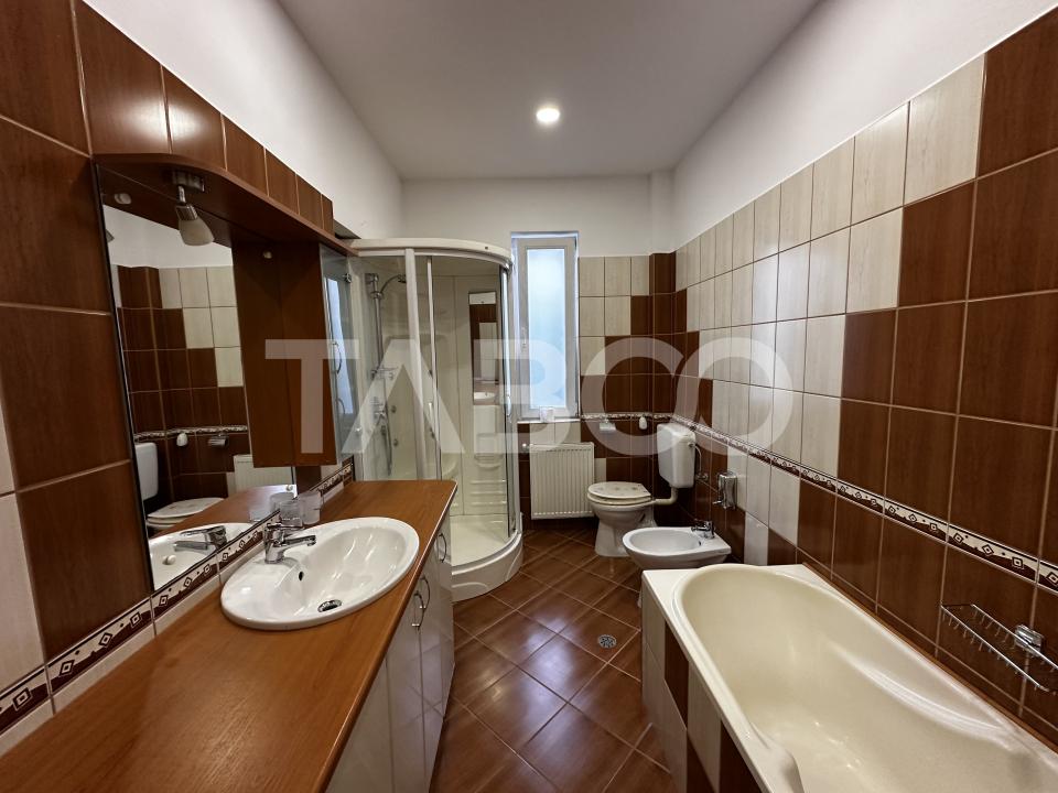Apartament la casa in Sub Arini - Doar 2 apartamente in imobil