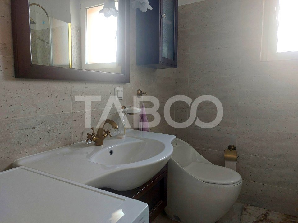 Apartament la casa spatios 2 camere etaj 1 zona Calea Dumbravii