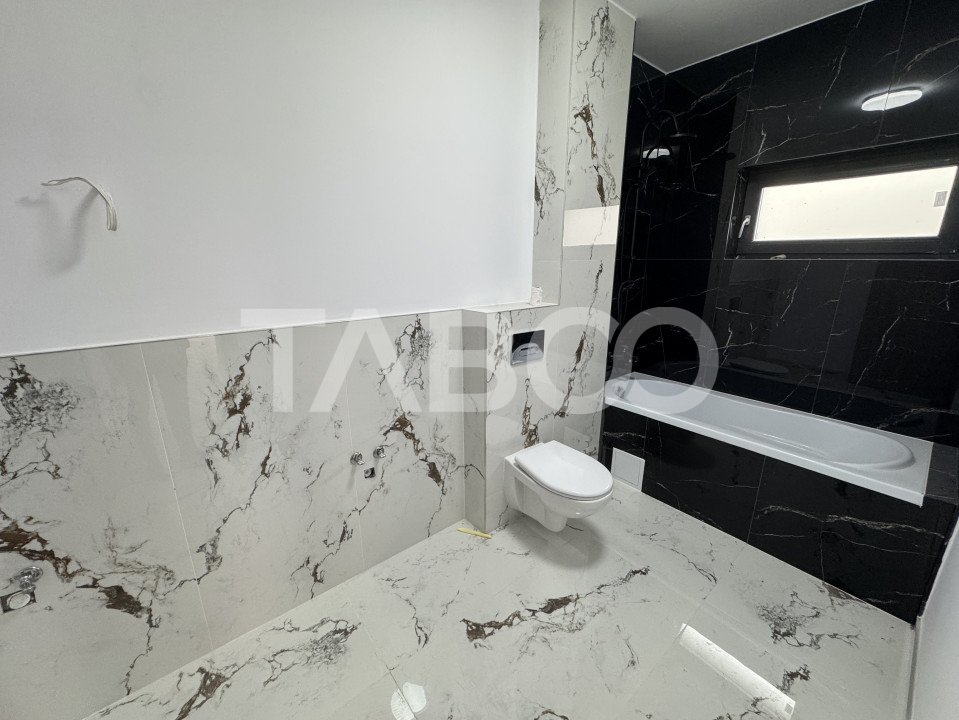 Apartament la cheie cu 4 camere 3 bai 102 mpu balcon de 15 mp 