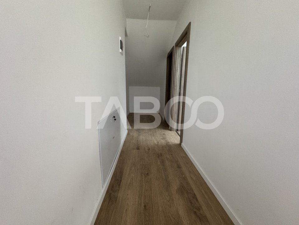 Apartament la cheie decomandat 4 camere 2 bai 87 mp balcon si parcare