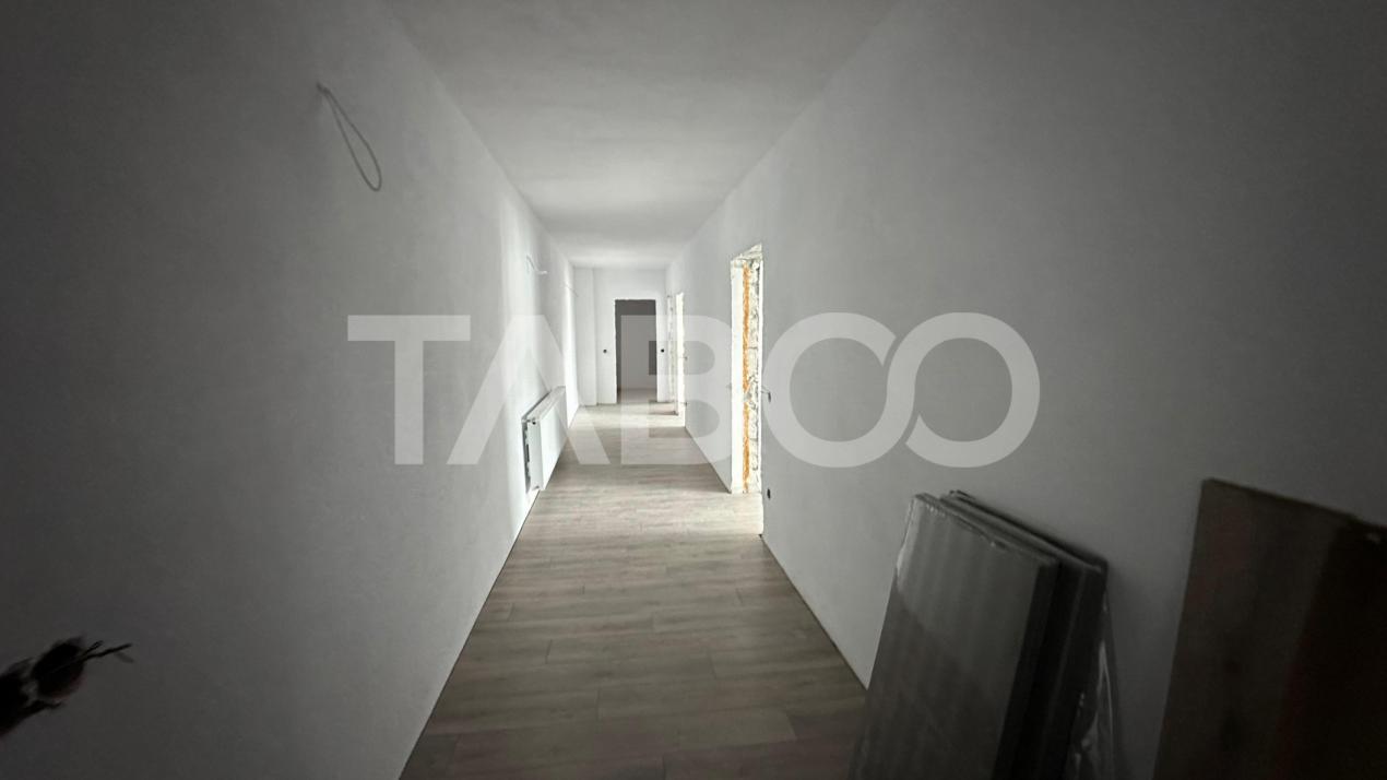Apartament  la CHEIE etaj 1 intermediar 3 camere 88 mpu Turnisor Sibiu