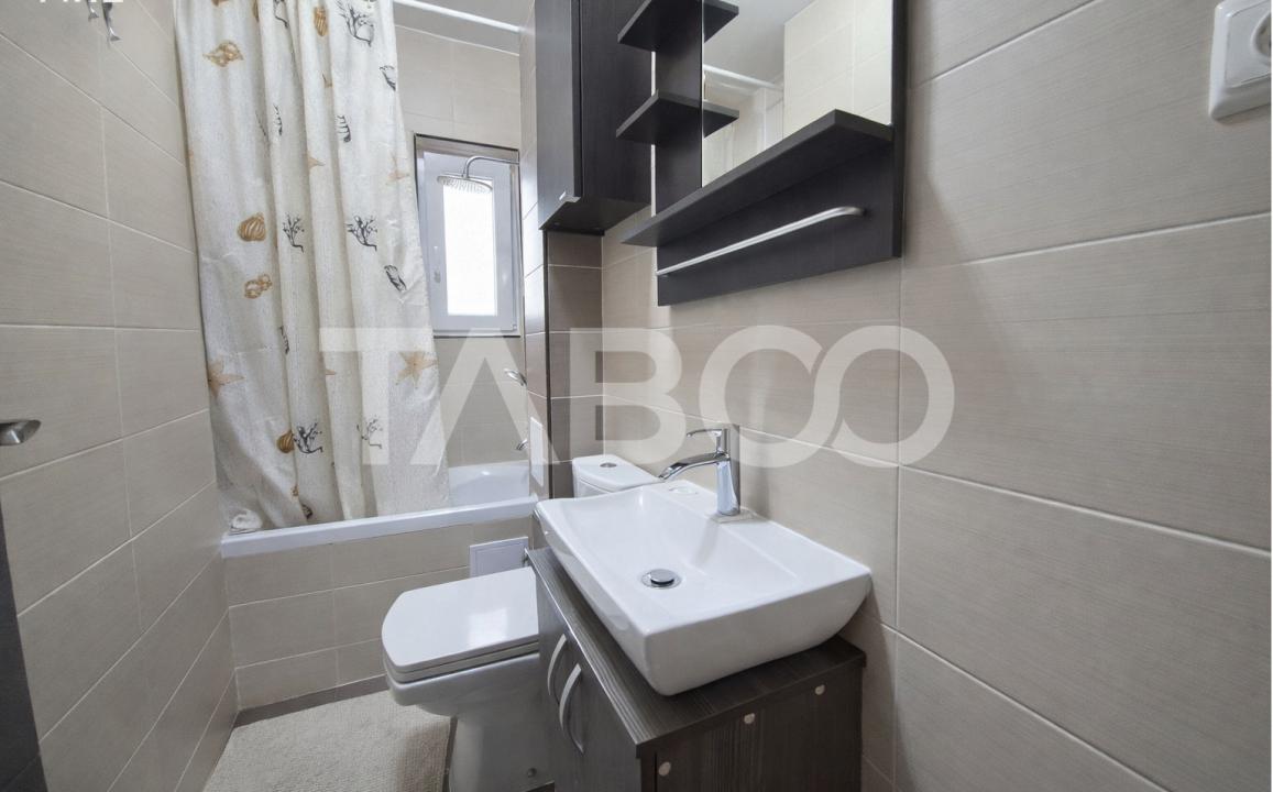 Apartament la etaj 1 cu  2 camere balcon parcare de vanzare  Turnisor