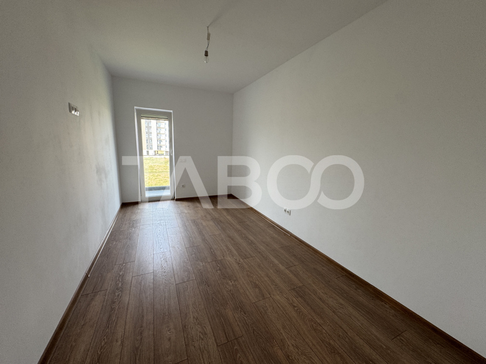 Apartament la etajul 2 cu 3 camere balcon loc parcare Doamna Stanca