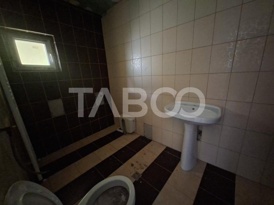 Apartament la mansarda de vanzare 3 camere Vasile Aaron