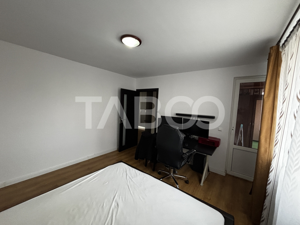 Apartament la prima afisare 82 mp 3 camere doua balcoane Zona Rahovei